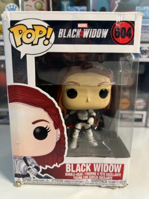 Funko POP! Marvel Black Widow Black Widow (Snow Suit) - Boîte Imparfaite