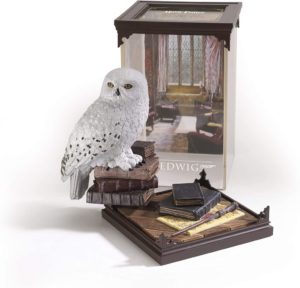 Harry Potter Diorama Magical Creatures Hedwig 18cm