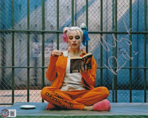 Margot Robbie - Signed Photo - Harley Quinn (Suicide Squad) - COA Beckett