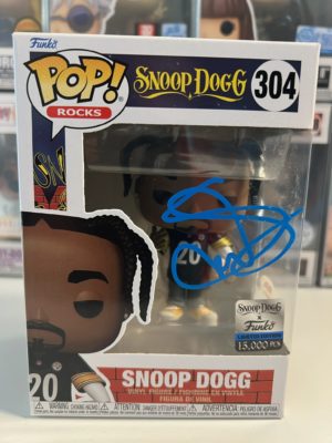 Calvin Cordozar Broadus, Jr. (Snoop Dogg) - Funko POP Signée - Snoop Dogg in Steelers Jersey Edition Limitée Dogg House 15000 Pièces - COA PSA + Boîte Acrylique