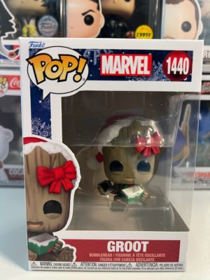 Funko POP! Marvel Groot with Christmas Gift (Holiday) - Boîte Imparfaite