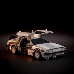 Figurine Transformers Back to the Future Delorean Gigawatt 14cm